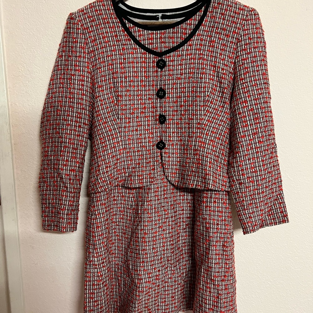 Vintage Elie tahari Style Milani Classe women Dress suit Wool  Made In Japan.